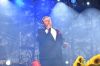 Tenor śpiewa na scenie